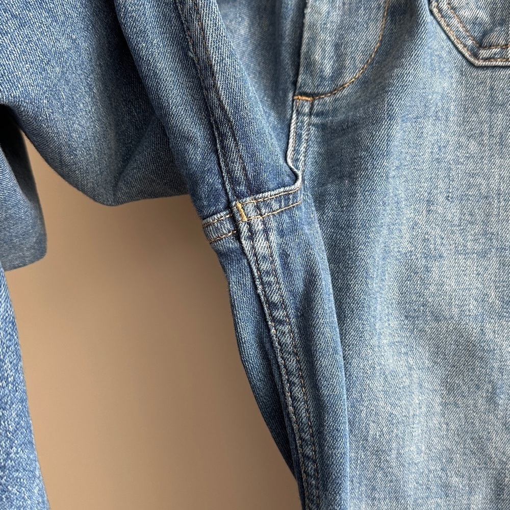 Pilcro Wide-Leg Cropped Blue Jeans - Picture 10 of 16